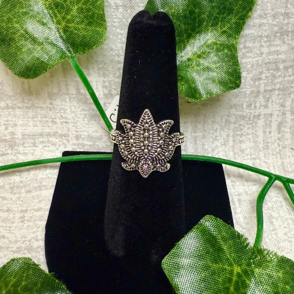 NWT Antique-Inspired Lotus Ring, Size 7.5